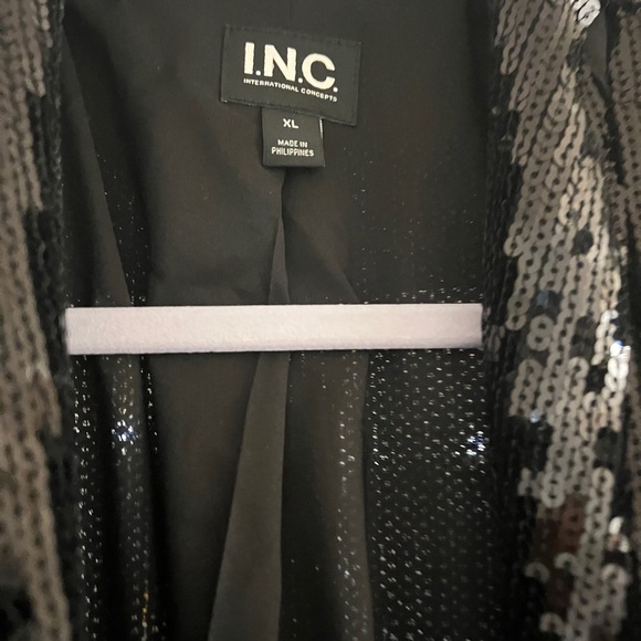 Zara Black and Silver Sequin Gown - Picture 5 of 7